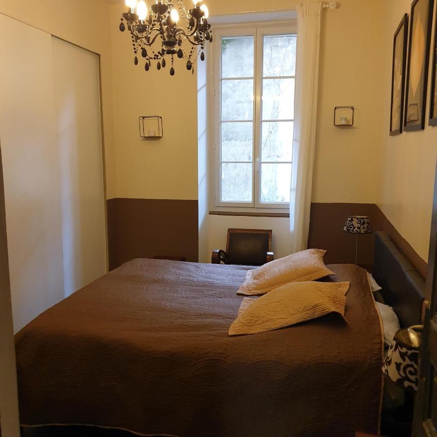 Appartement Intra Muros 8 Personnes Climatise Wifi Stationnement Facile Авиньон Экстерьер фото